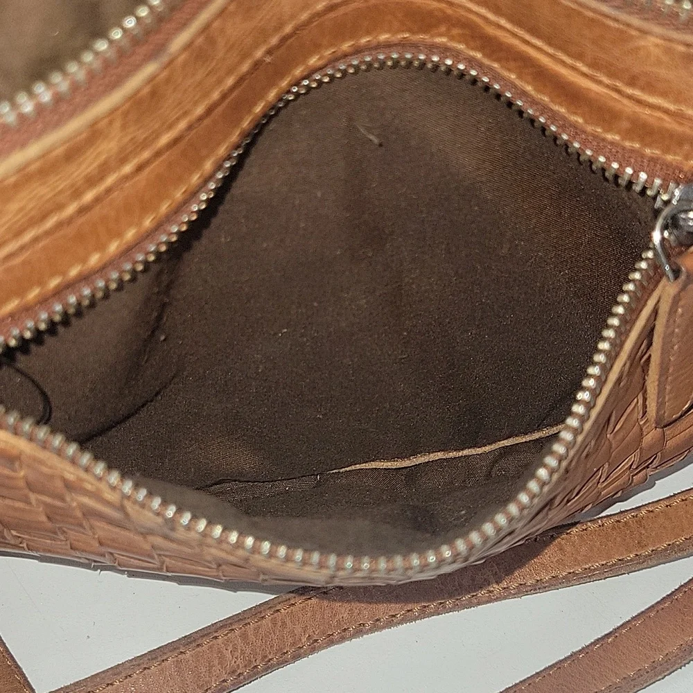 Vilenca Holland for Anthropologie Woven Leather Crossbody Bag in Tan